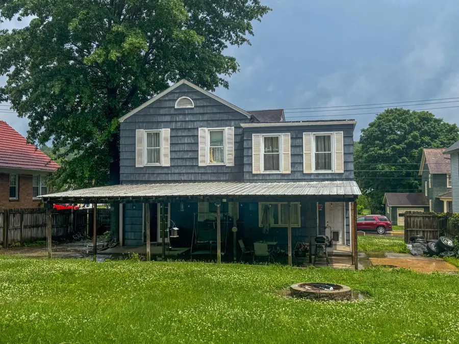 205 N Main Street, Roseville, OH 43777 - #3