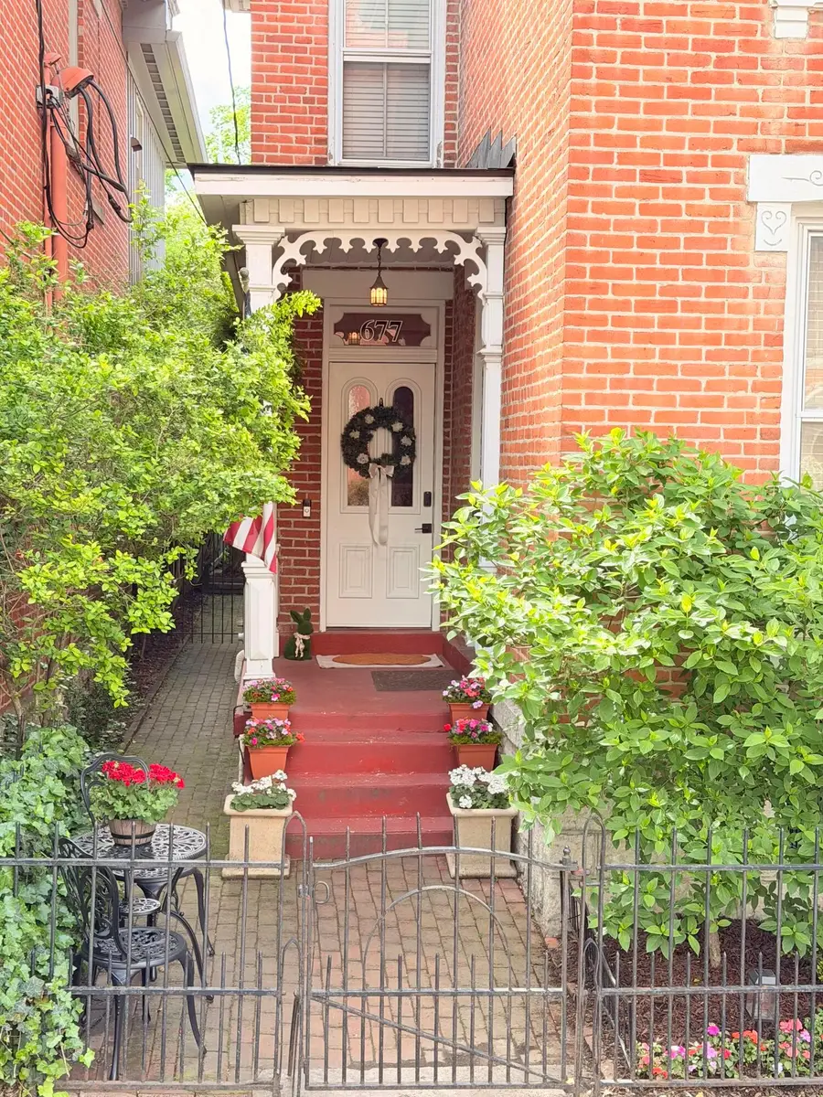 677 S 3rd Street, Columbus, OH 43206 - #2