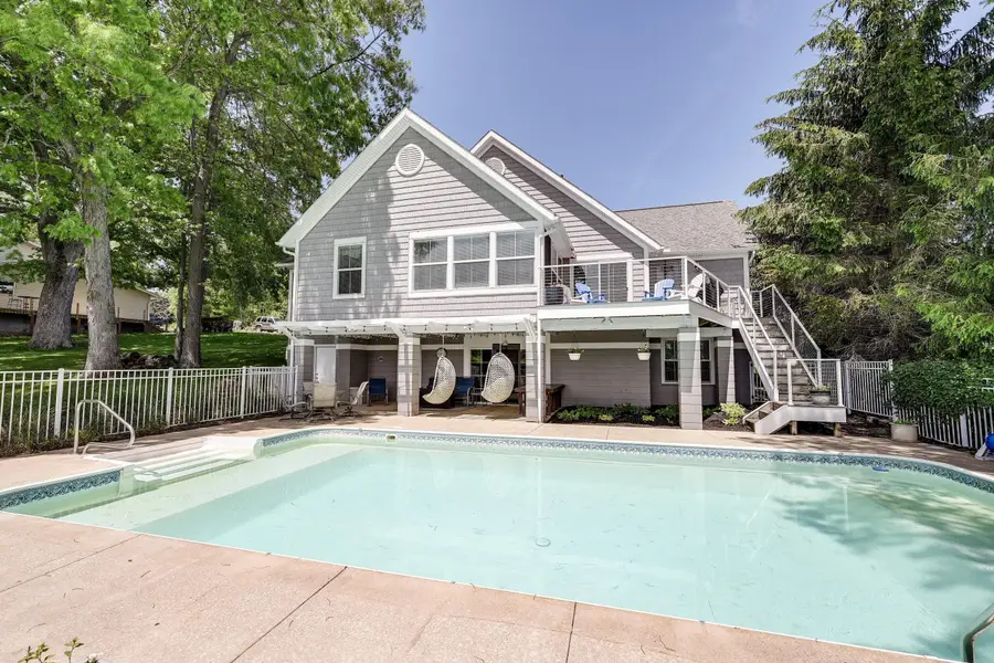 763 Glenview Drive, Howard, OH 43028 - #2