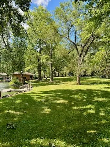1410 E Choctaw Drive, London, OH 43140 - #2