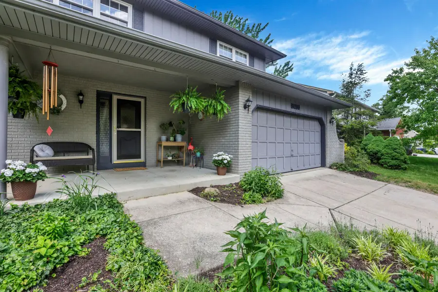 5765 Shadowbrook Drive, Columbus, OH 43235 - #2