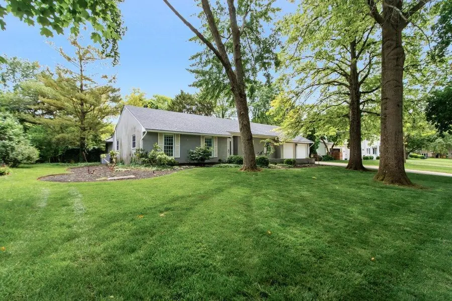 4304 Braunton Road, Columbus, OH 43220 - #3