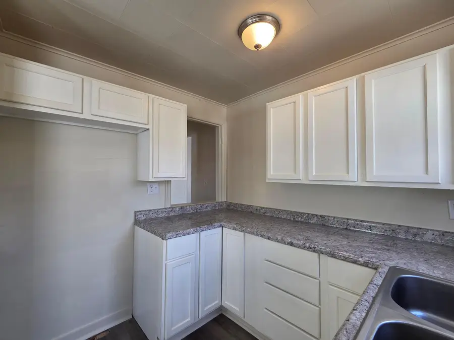 2569 Lexington Avenue, Columbus, OH 43211 - #3