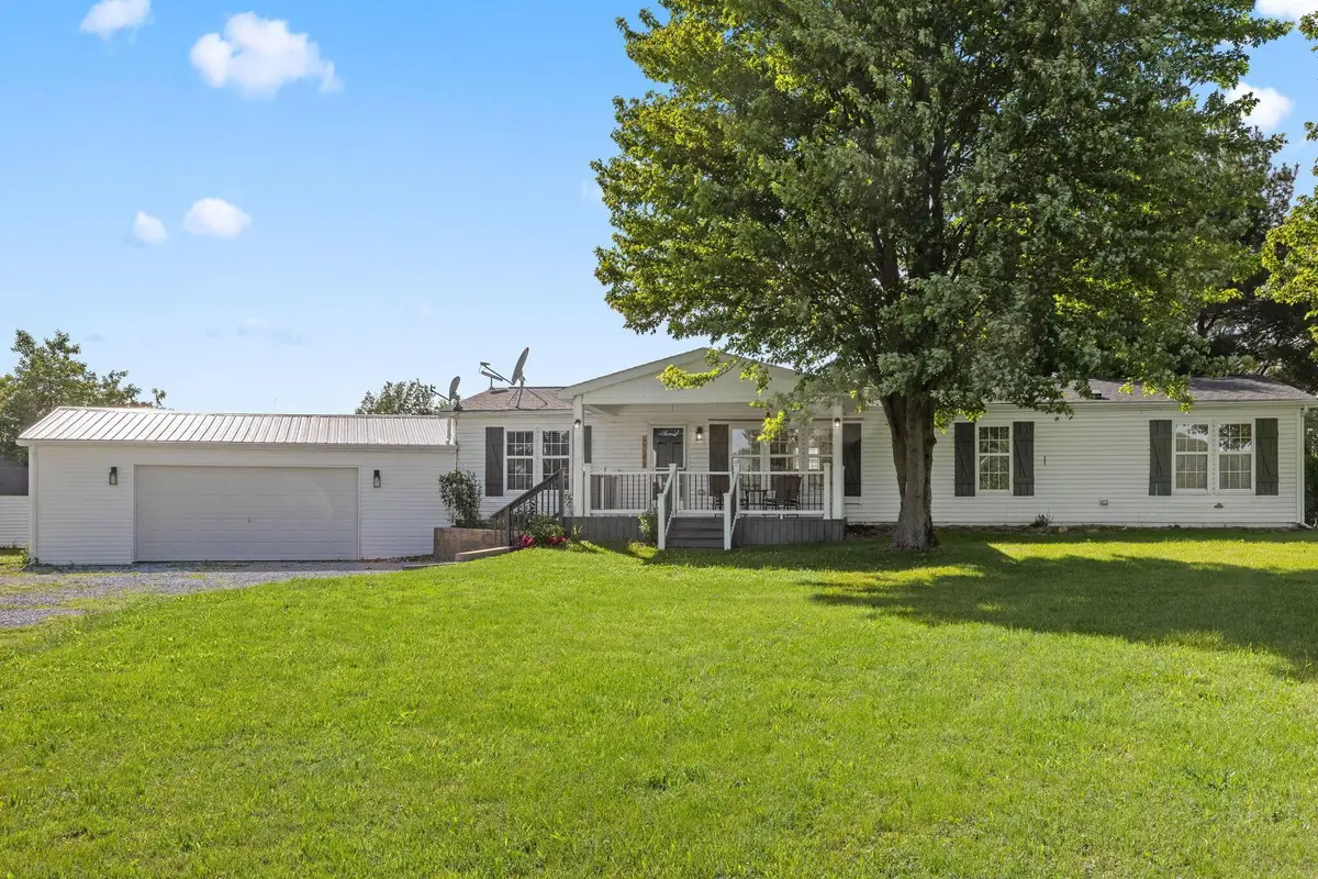 15193 Hall Road Nw, Mount Vernon, OH 43050 - #1