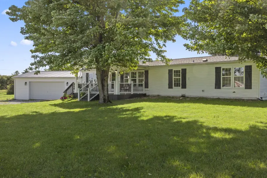 15193 Hall Road Nw, Mount Vernon, OH 43050 - #2