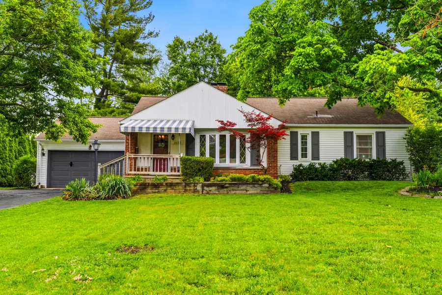 2656 Zollinger Road, Upper Arlington, OH 43221 - #2