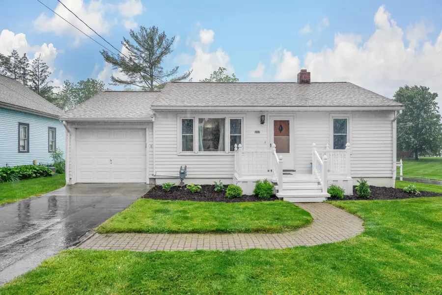 207 N Columbus Street, Sunbury, OH 43074 - #2