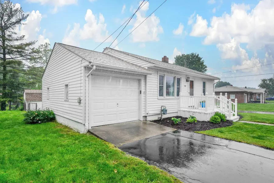 207 N Columbus Street, Sunbury, OH 43074 - #3