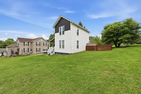 418 N Pleasant Street, New Lexington, OH 43764