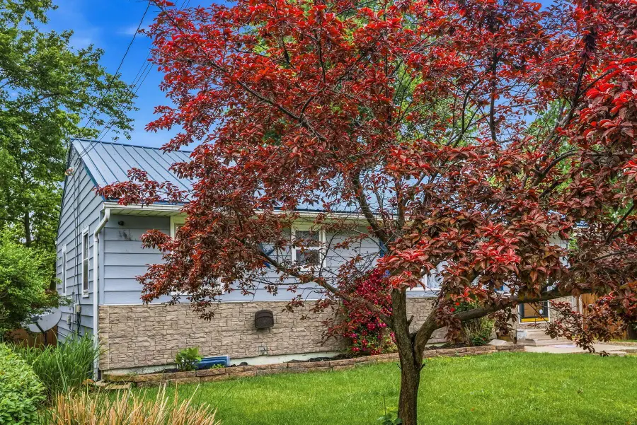 550 E Farming Street, Marion, OH 43302 - #3