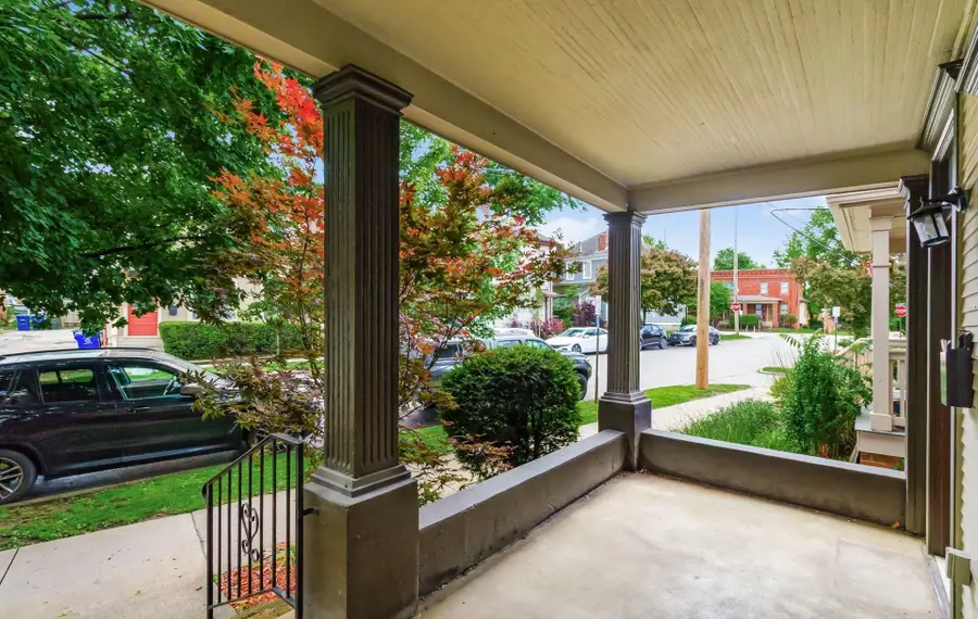 146 E 4th Avenue, Columbus, OH 43201 - #3