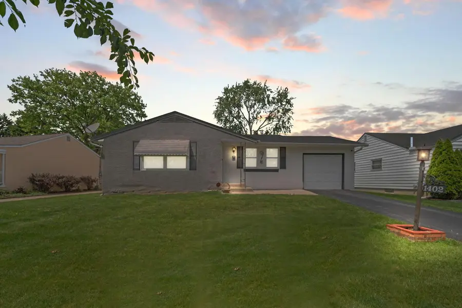 1402 Cardwell Square N, Columbus, OH 43229 - #3