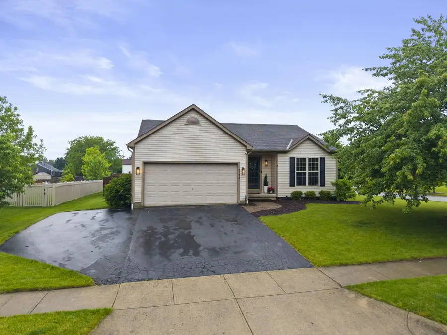 9133 Longstone Drive, Lewis Center, OH 43035 - #2