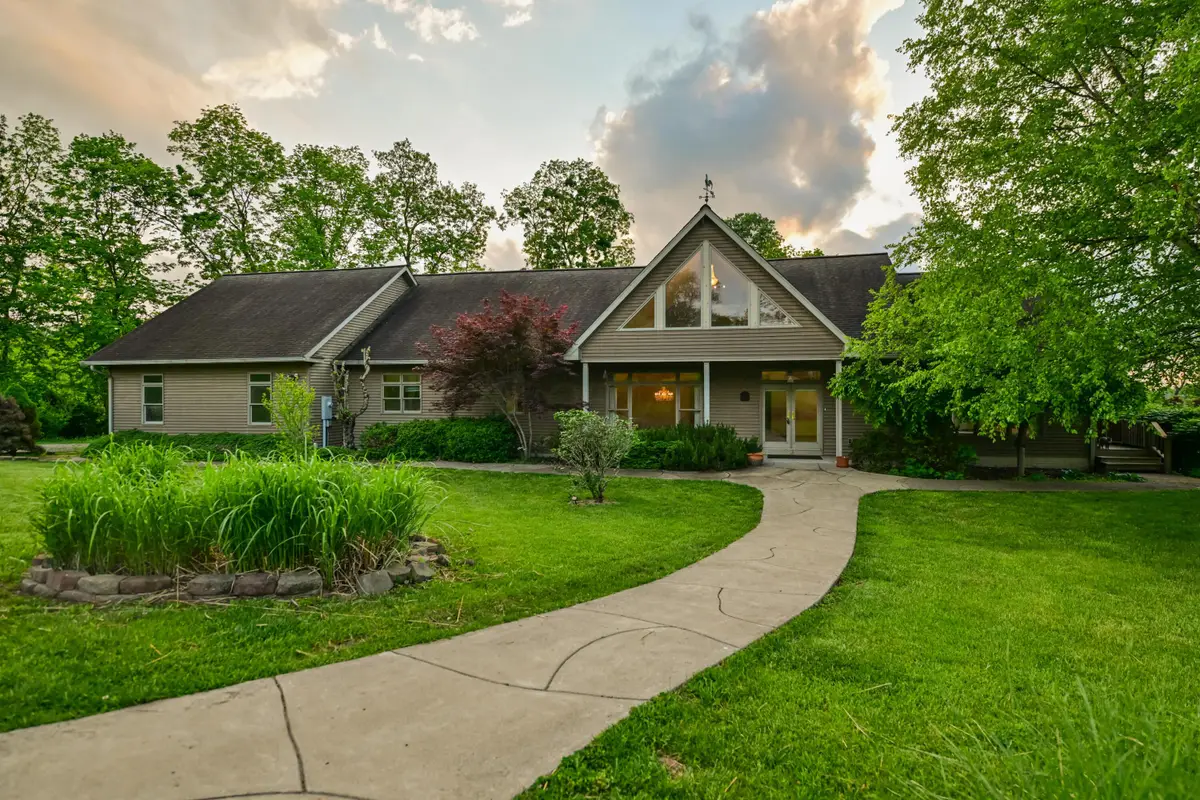 6300 Jonathan Lane, Albany, OH 45710 - #1
