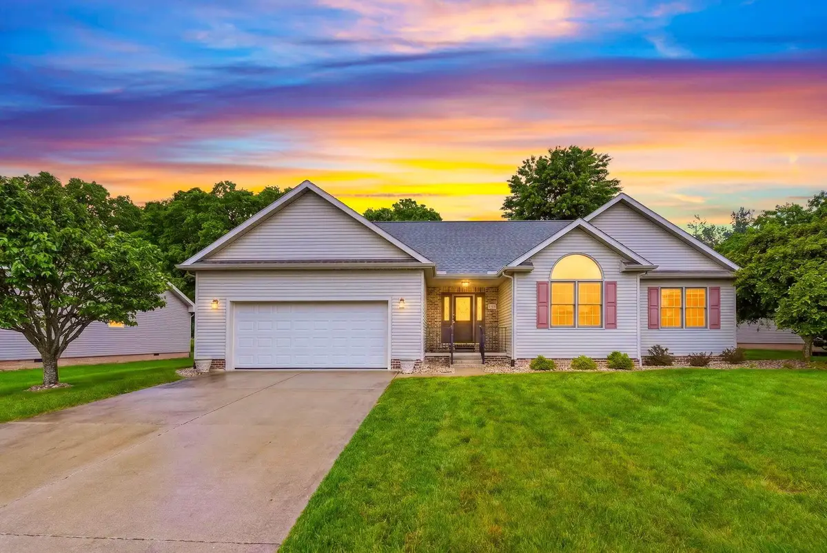 886 Golfview Drive, Chillicothe, OH 45601 - #1