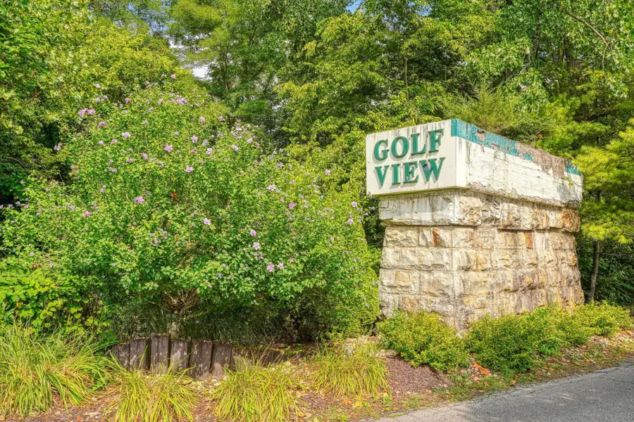 886 Golfview Drive, Chillicothe, OH 45601 - #3