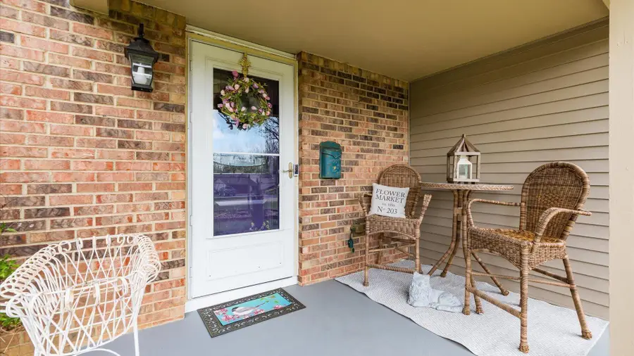 110 Canterberry Lane Sw, Reynoldsburg, OH 43068 - #3