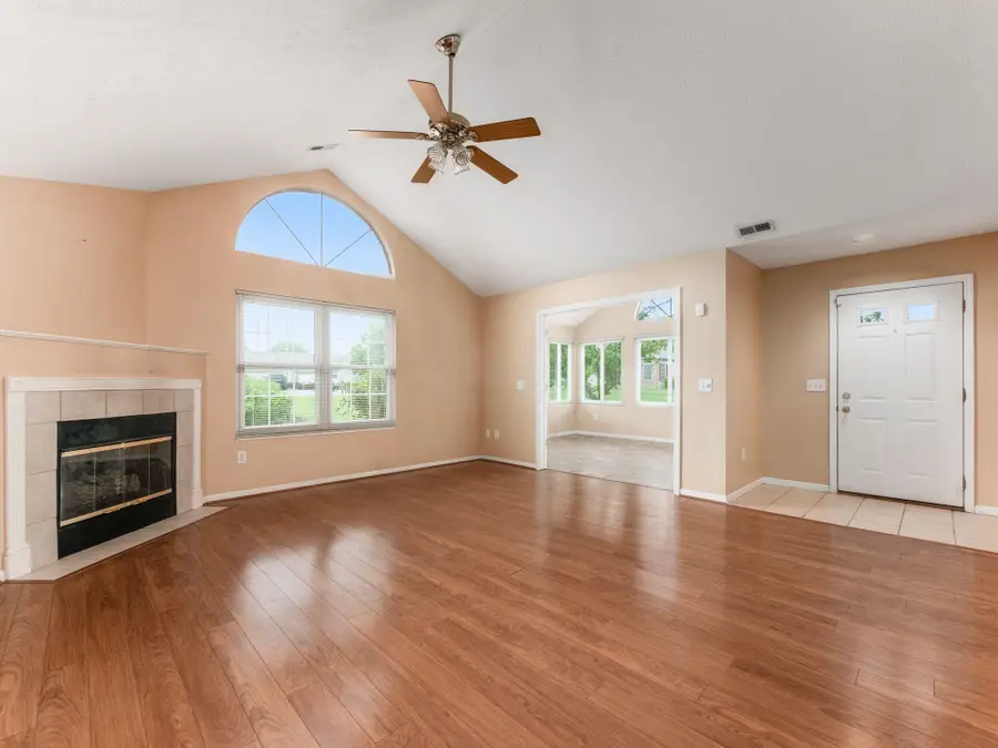 2626 Landings Way, Grove City, OH 43123 - #3