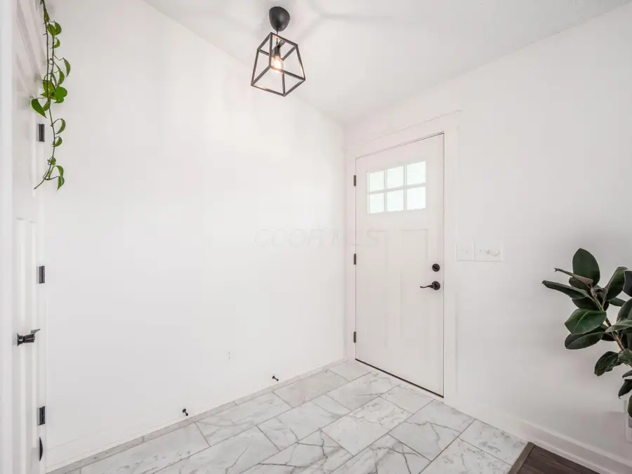 1087 Tenagra Way, Columbus, OH 43228 - #3