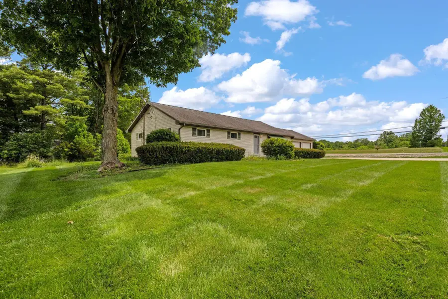 18 Whipkey Drive, Granville, OH 43023 - #2