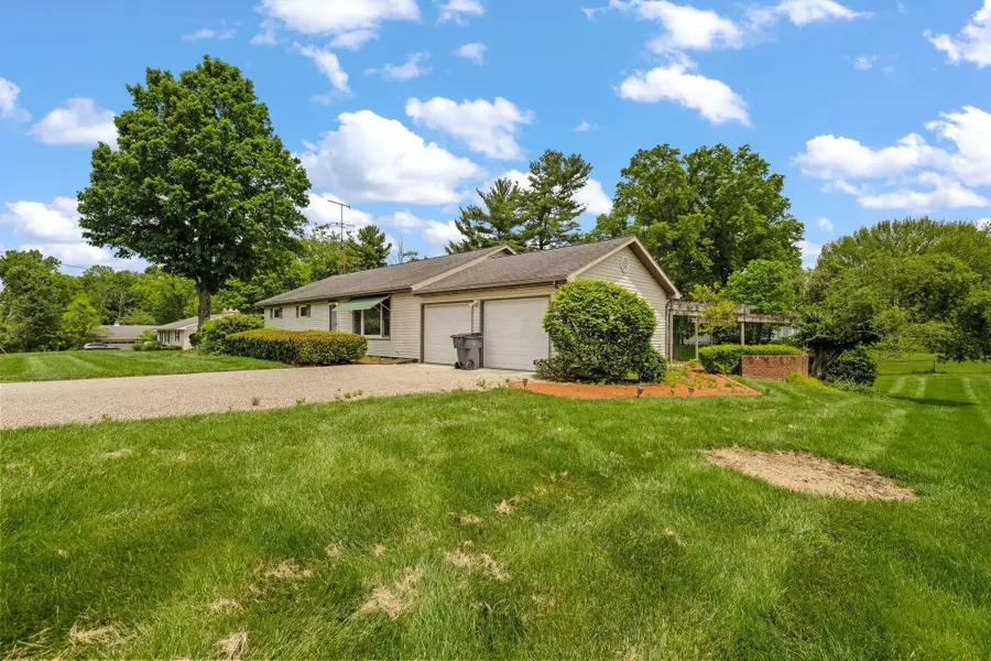 18 Whipkey Drive, Granville, OH 43023 - #3