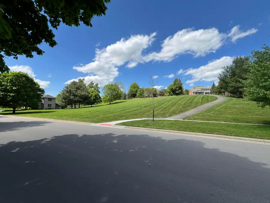 304 Glyn Tawel Drive, Granville, OH 43023 - #3