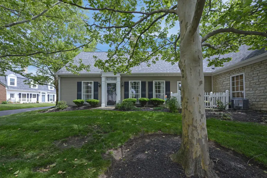 2500 Swan Drive, Grove City, OH 43123 - #3