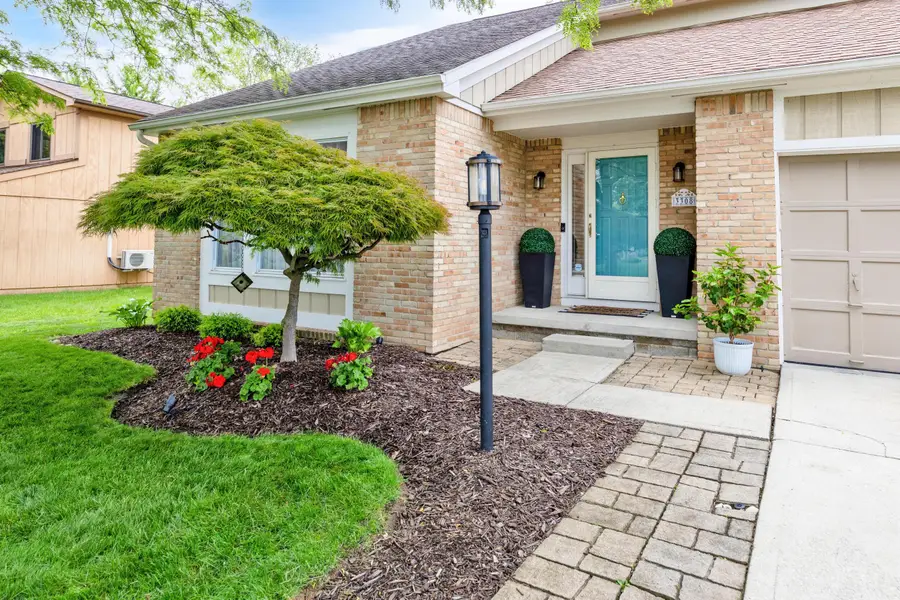 3308 Woods Mill Drive, Hilliard, OH 43026 - #3