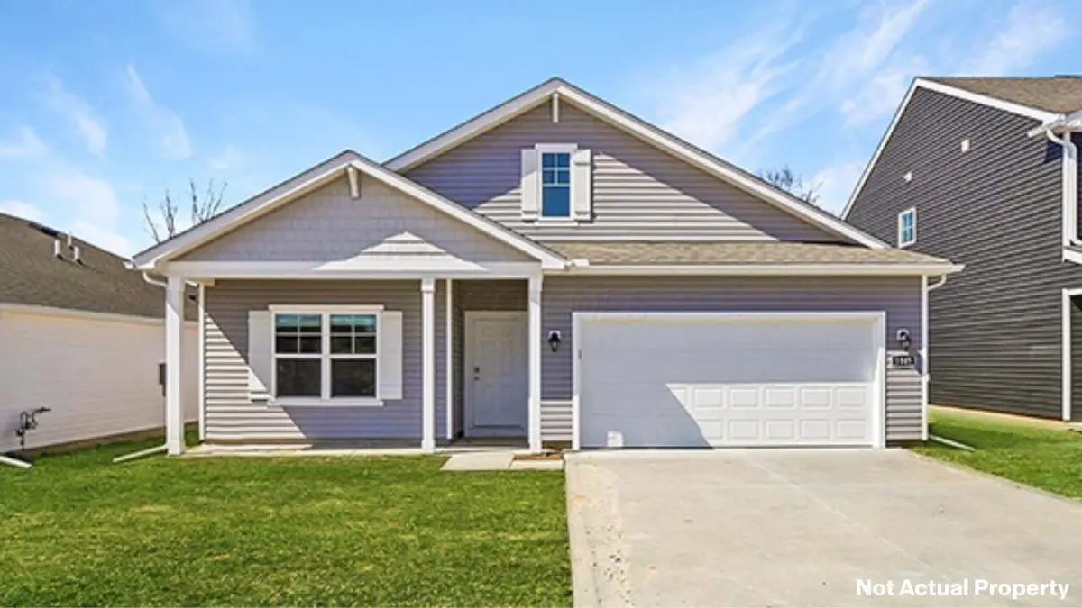 215 Vine Grove Drive, Circleville, OH 43113 - #1
