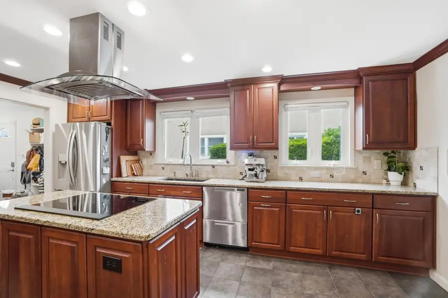 2759 Plymouth Avenue, Columbus, OH 43209 - #3