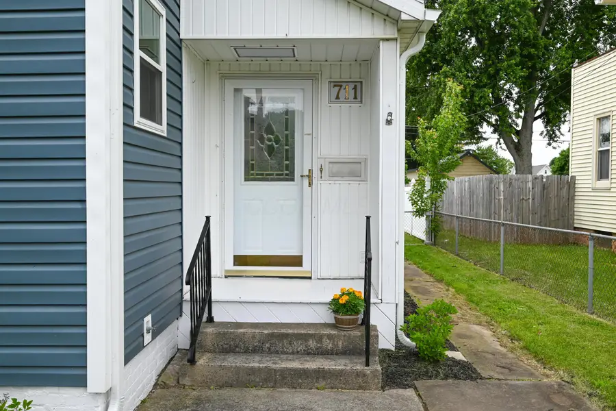 711 S Walnut Street, Bucyrus, OH 44820 - #3