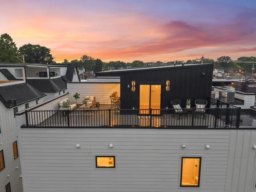1087 W 3rd Avenue, Columbus, OH 43212 - #2