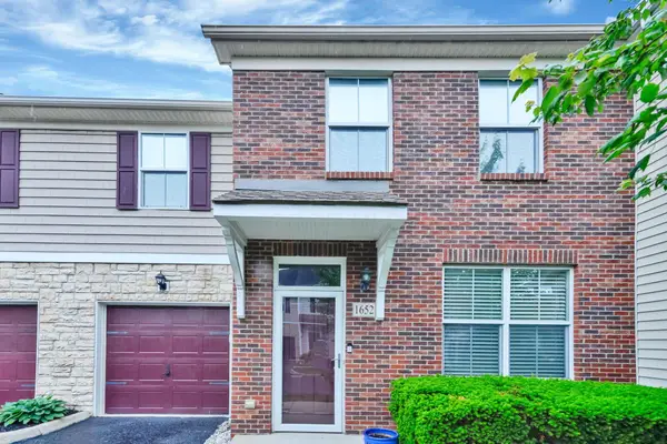 1652 Nature Drive, Grove City, OH 43123