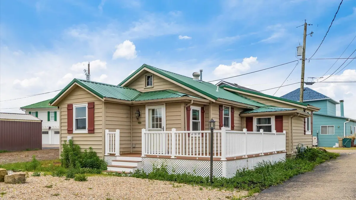 4881 Decker Avenue Ne, Thornville, OH 43076 - #1