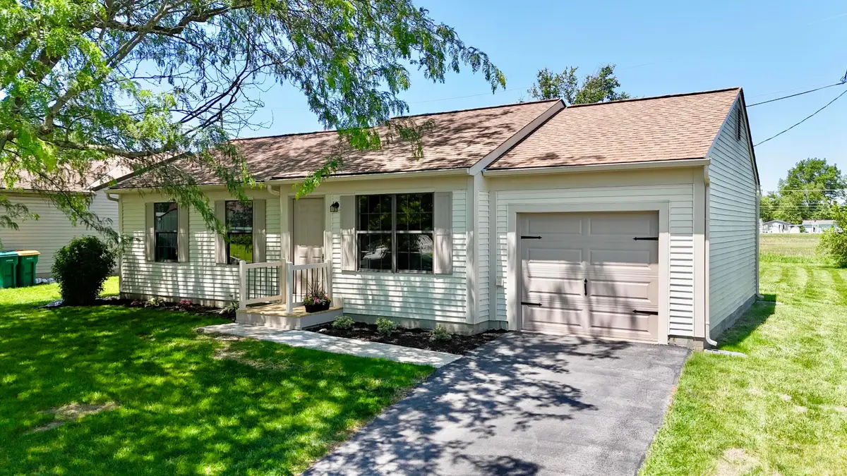 988 Kirkwood Drive, West Jefferson, OH 43162 - #1
