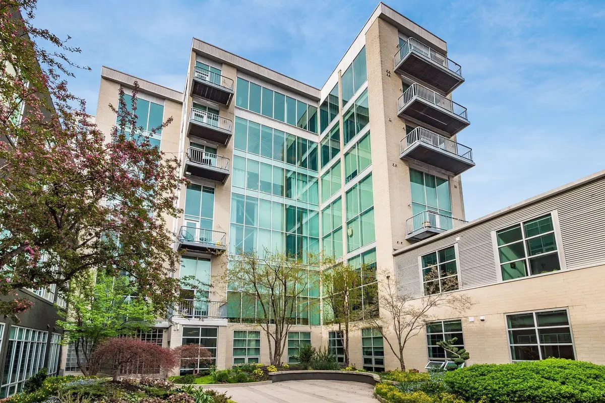 60 E Spring Street, Columbus, OH 43215 - #1