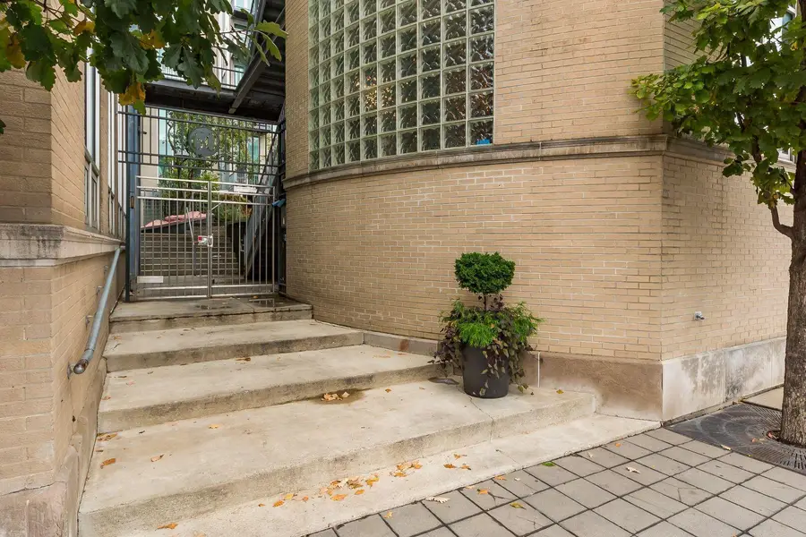 60 E Spring Street, Columbus, OH 43215 - #3