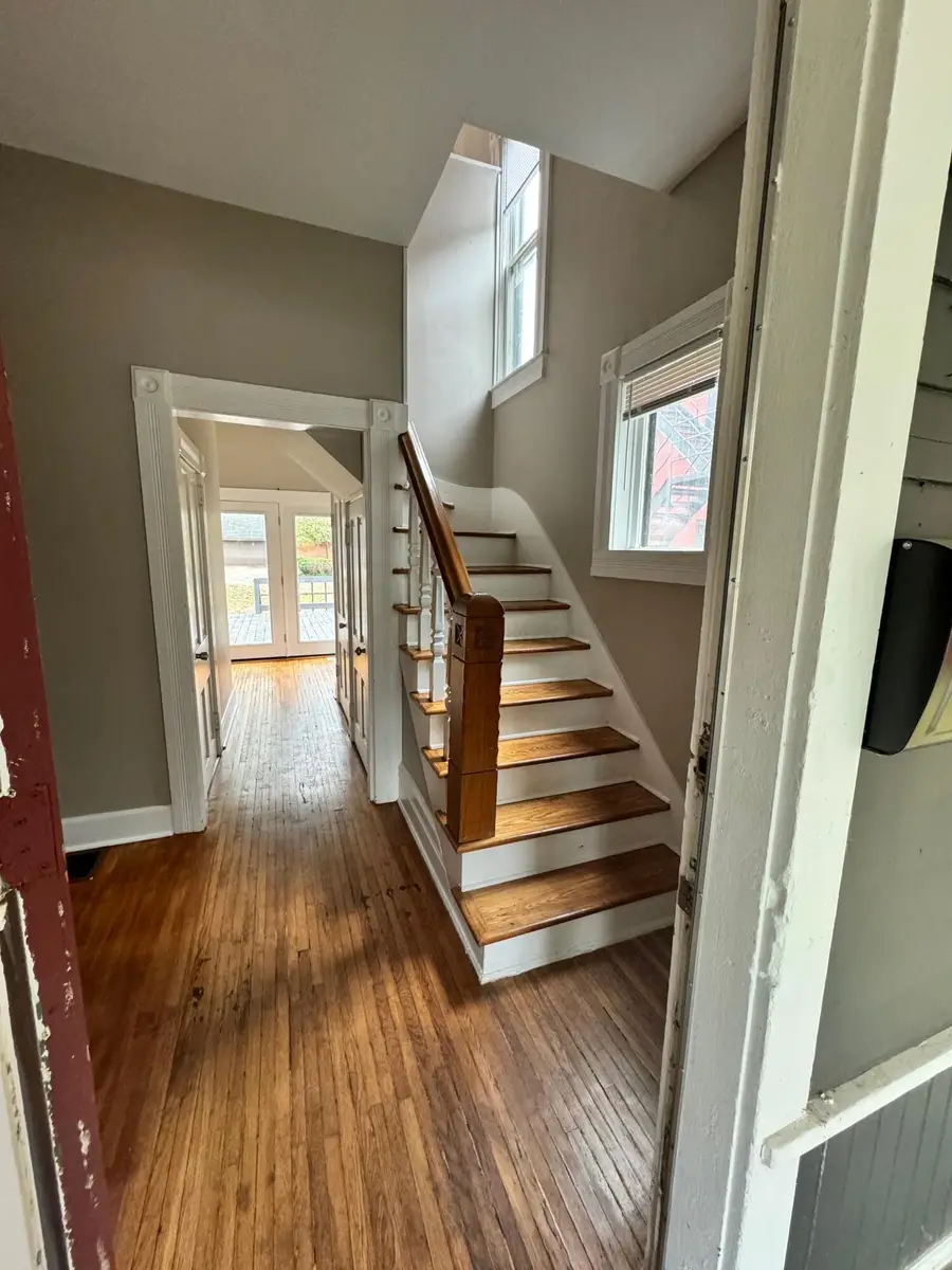 107 W 2nd Avenue, Columbus, OH 43201 - #3