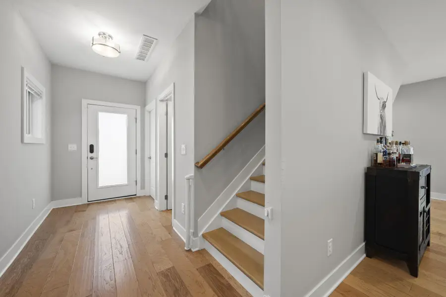 291 E Greenwood Avenue, Columbus, OH 43201 - #3