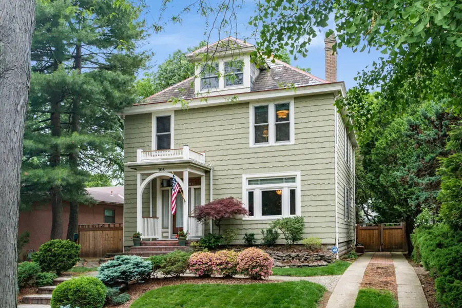 105 N Roosevelt Avenue, Bexley, OH 43209 - #2