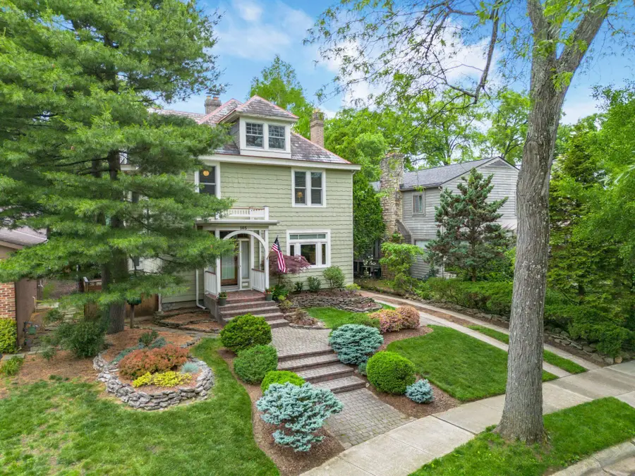 105 N Roosevelt Avenue, Bexley, OH 43209 - #3