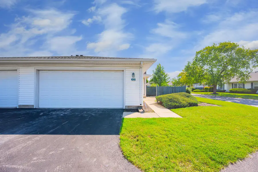 2420 Crystal Springs Drive, Hilliard, OH 43026 - #2