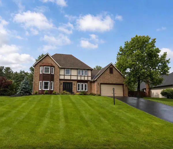 8538 Chateau Drive, Pickerington, OH 43147