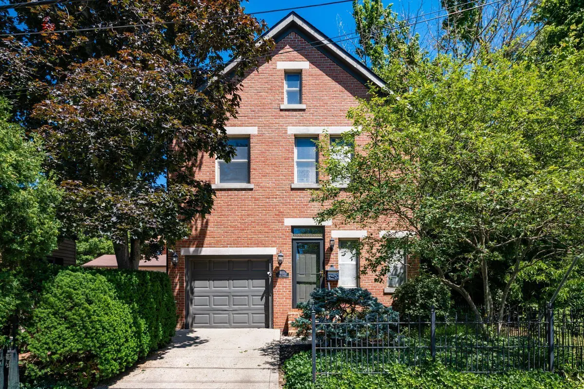 652 Brust Street, Columbus, OH 43206 - #1
