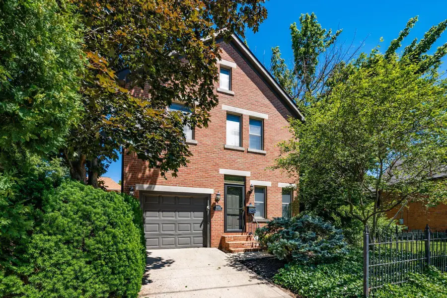 652 Brust Street, Columbus, OH 43206 - #2