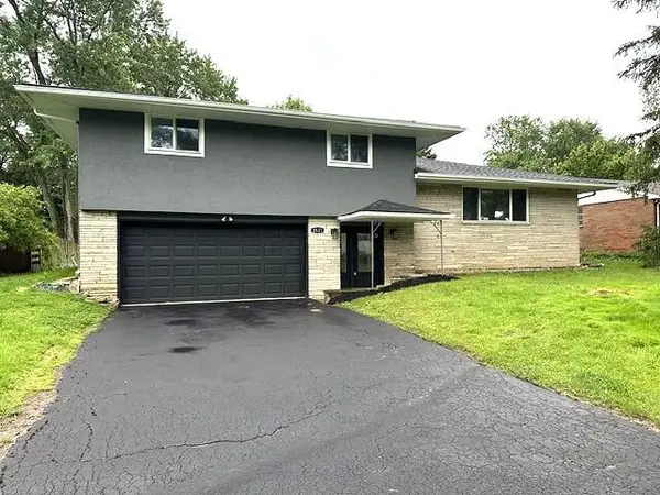 3521 Darbyshire Drive, Hilliard, OH 43026