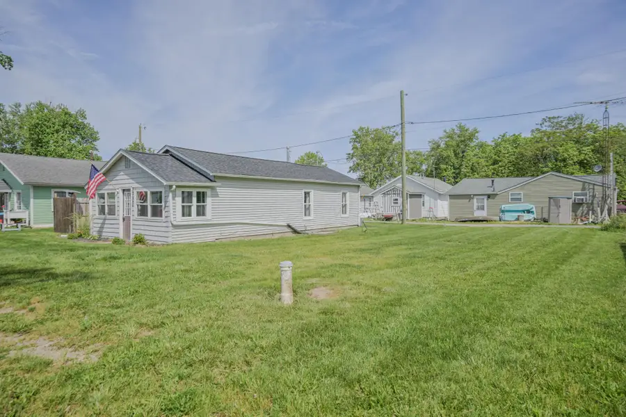 8960 Maple Street, Lakeview, OH 43331 - #2