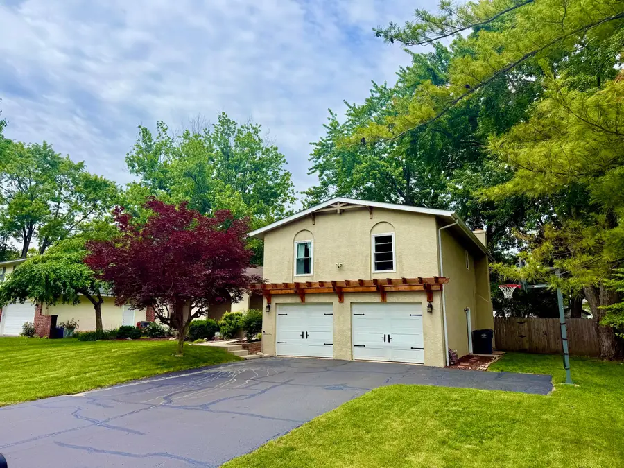 1379 Brenthaven Place, Columbus, OH 43228 - #2