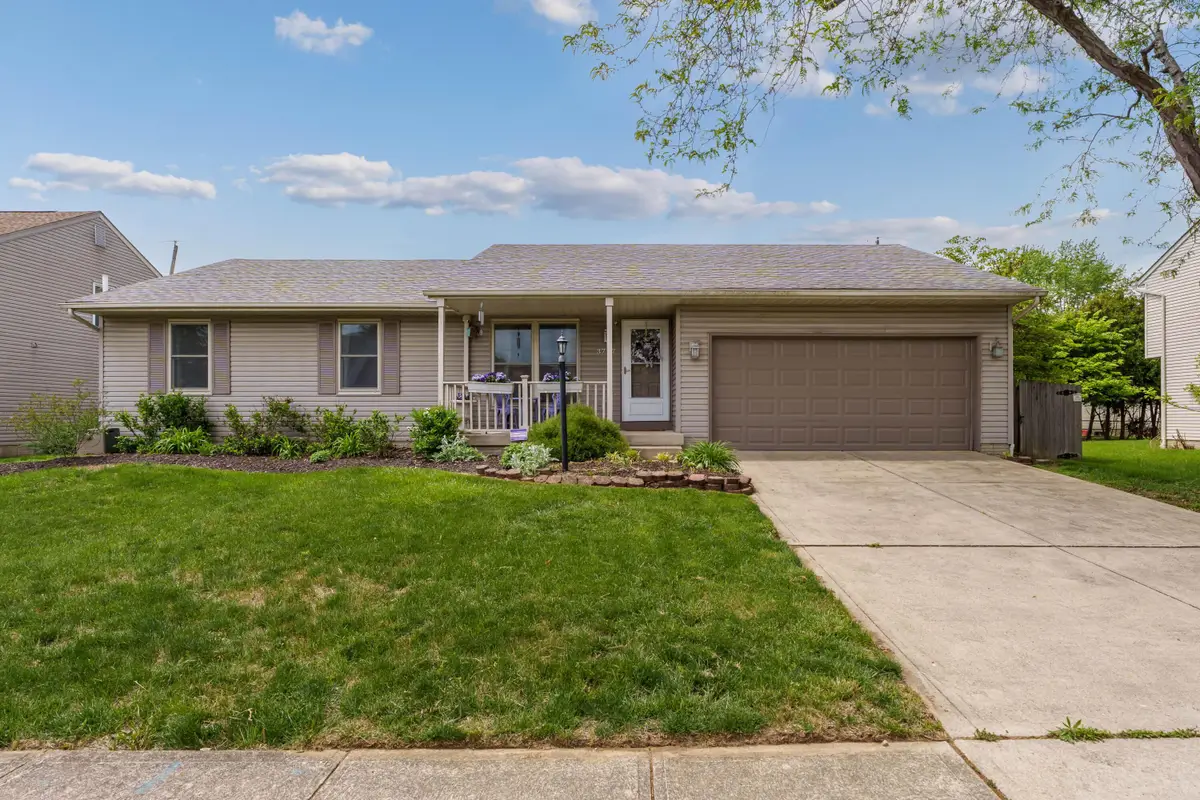 3727 Carriage Run Drive, Hilliard, OH 43026 - #1