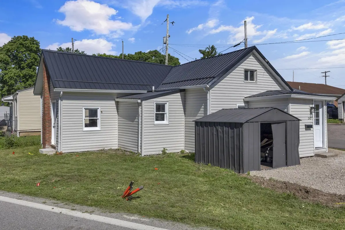 242 London Road, West Jefferson, OH 43162 - #1